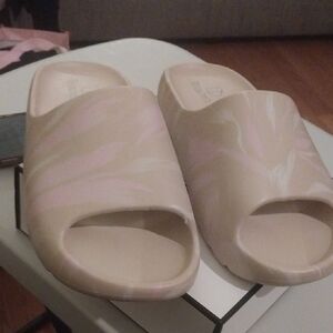 Elegant Beige and Pink Women's Mules